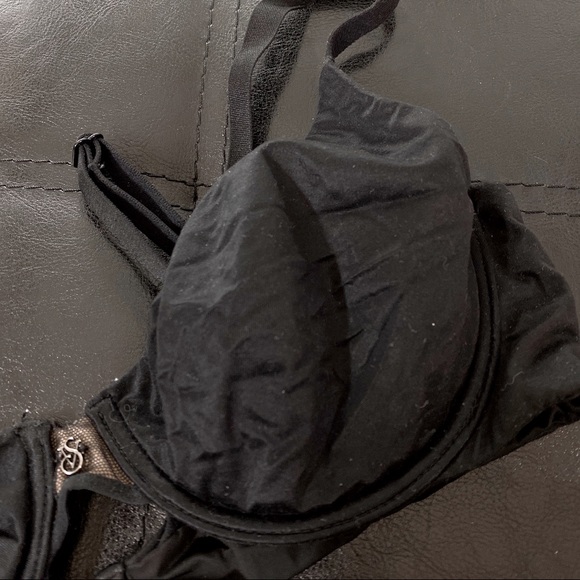 Victoria’s Secret unlined semi demi bra 34b - Picture 3 of 6